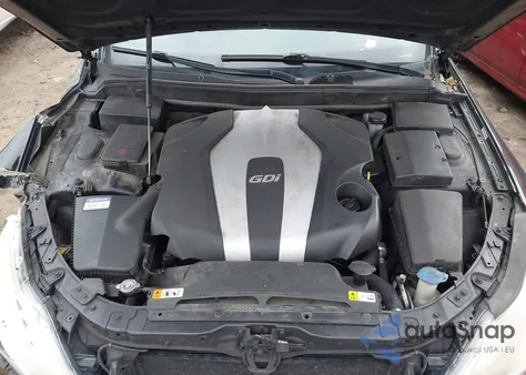 2013 Hyundai Genesis 3.8 z USA, uszkodzony, nr VIN KMHGC4DD1DU240811